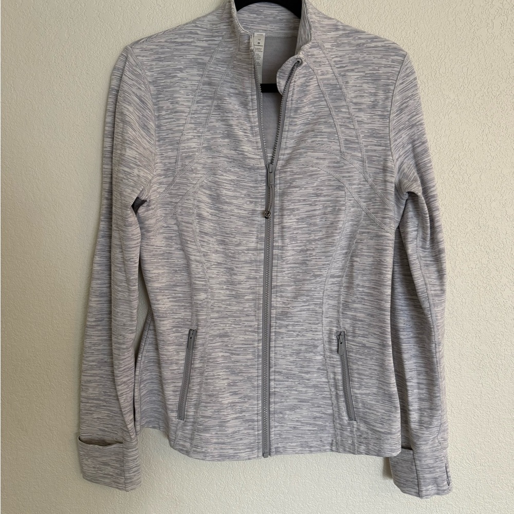 Lululemon Define Jacket
Wee Are From Space Ice Grey Alpine White